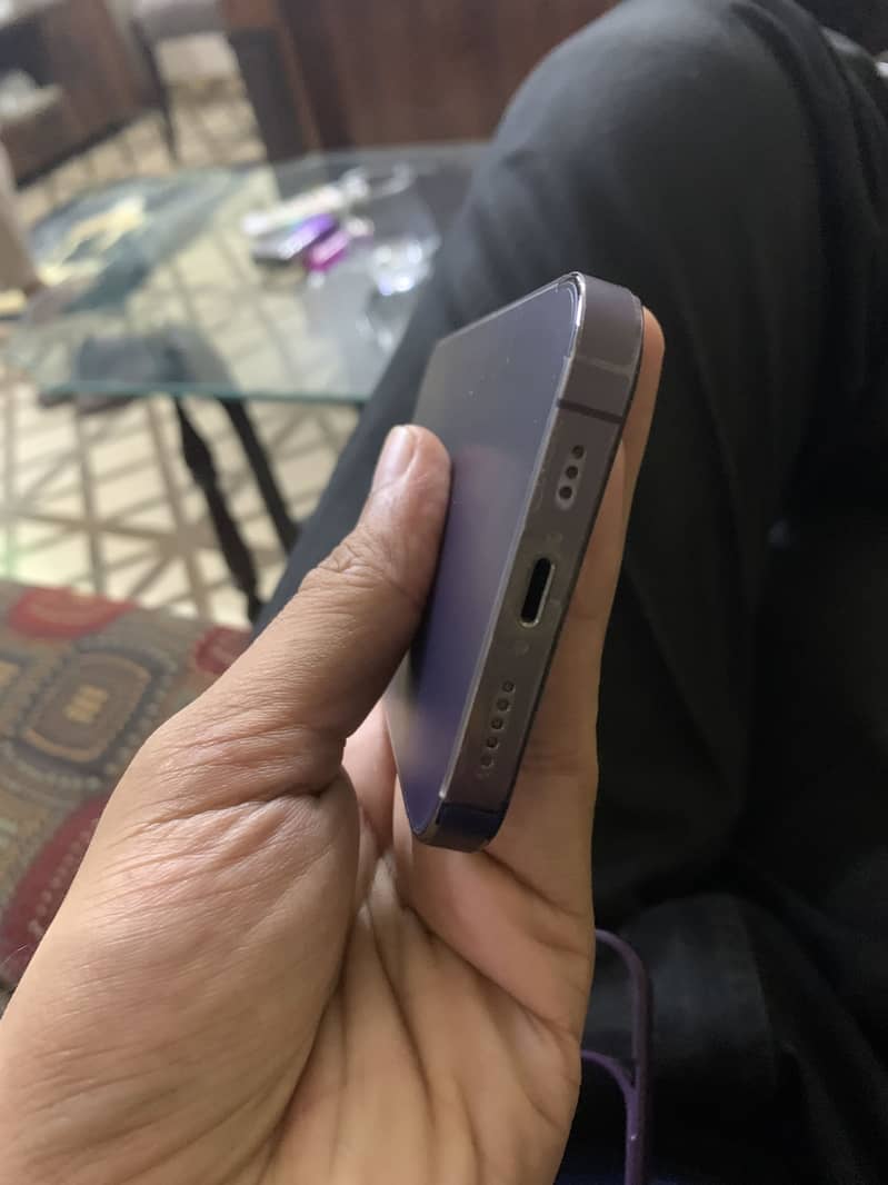 Apple iPhone 14 Pro 9