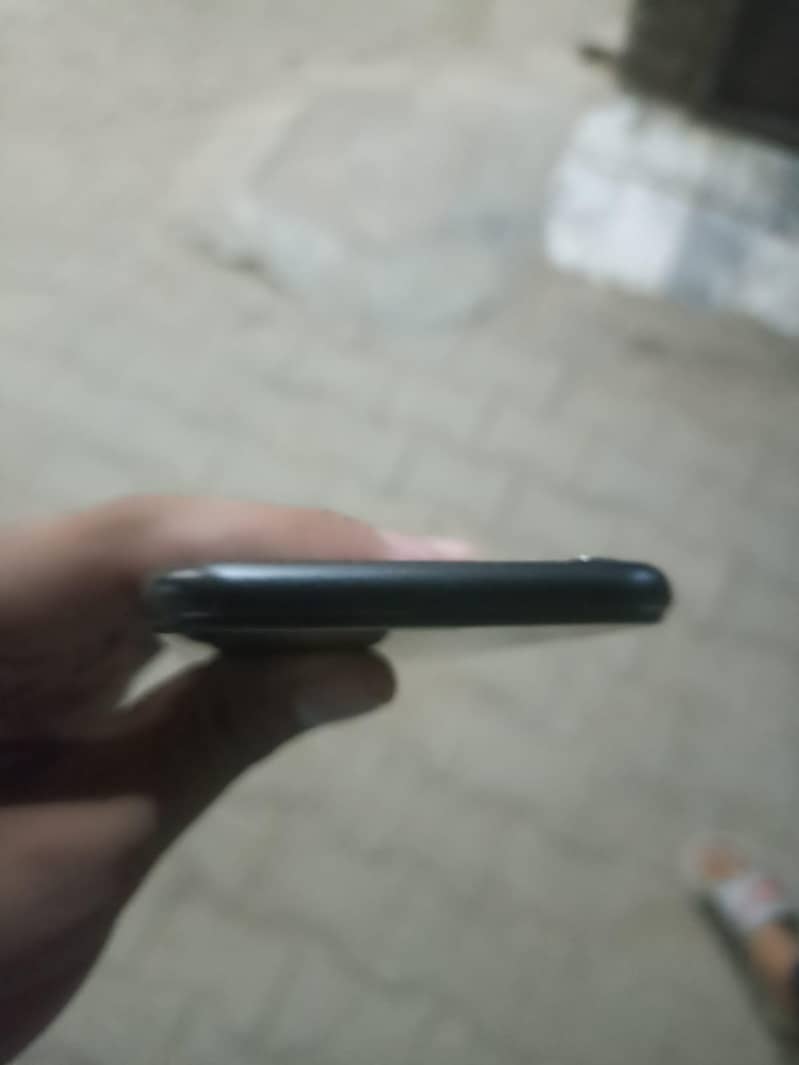 Apple iPhone X 3