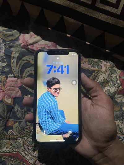 Apple iPhone 11 mdm model 64 gb