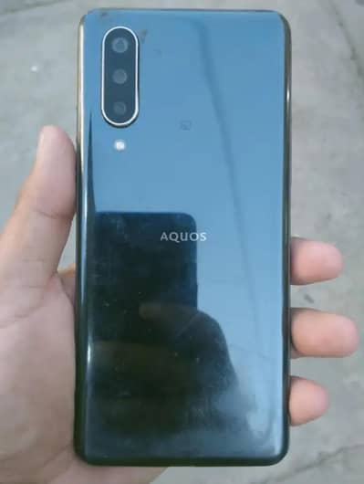 Sharp Aquos Zero 5g basic