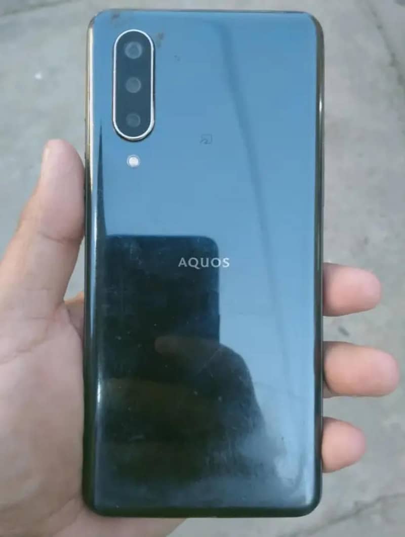 Sharp Aquos Zero 5g basic 0