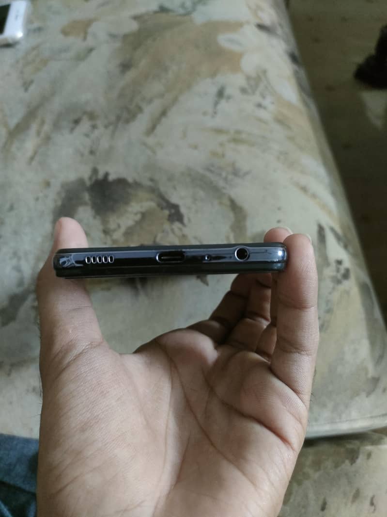 Samsung Mobile A72 3