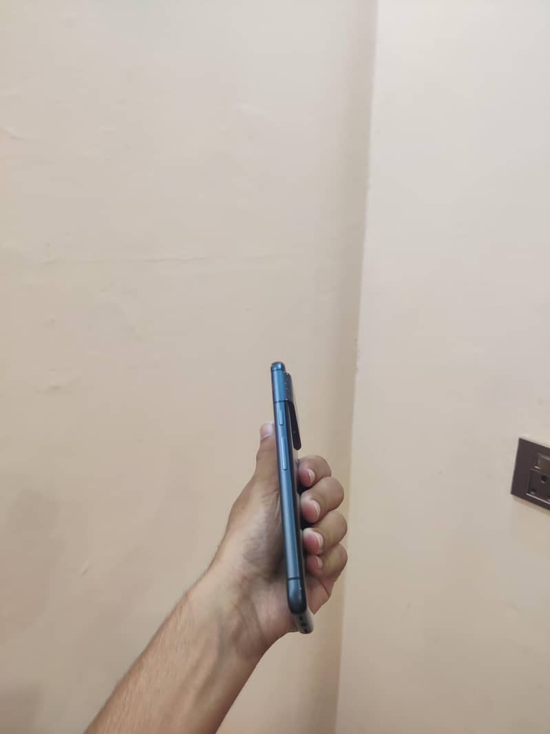 Google Pixel 8 3