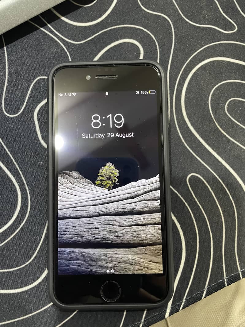 Apple iPhone 7 (PTA Approved) 4