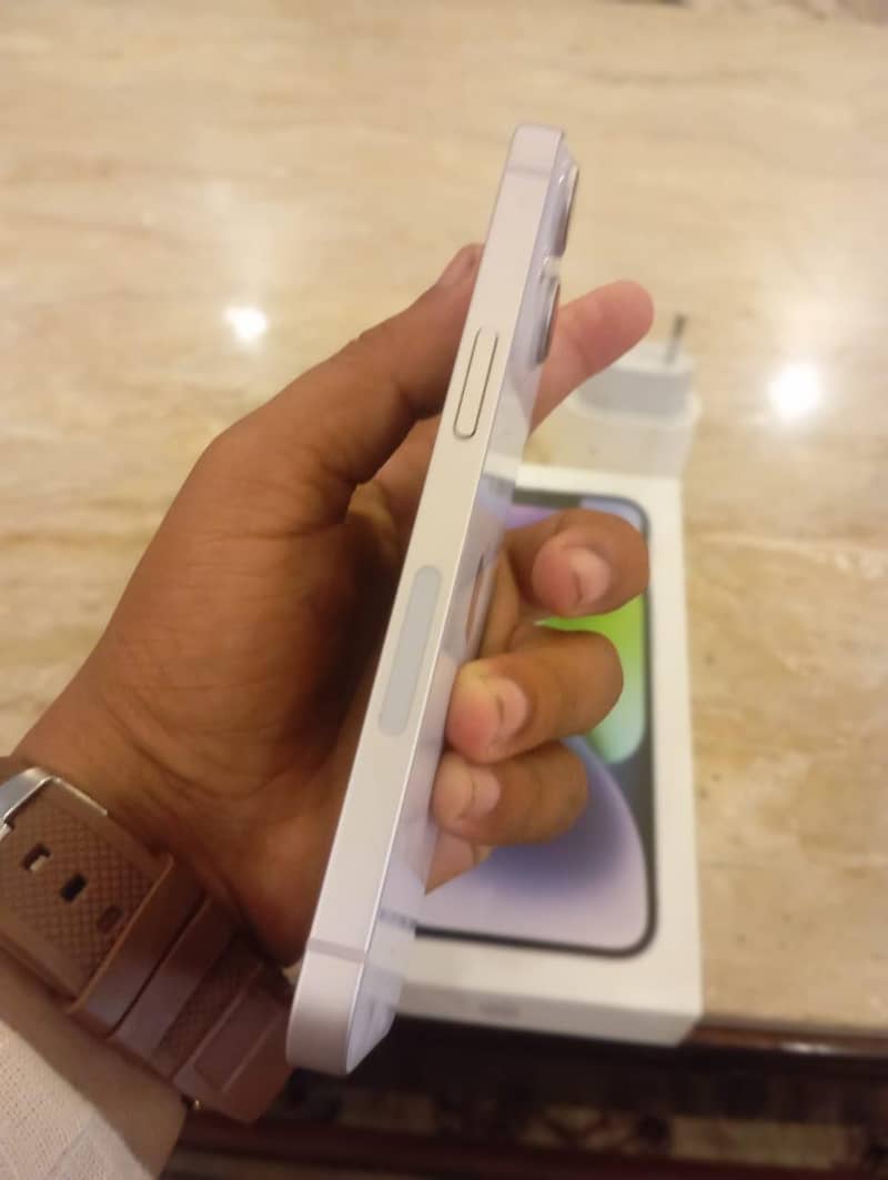 Apple iPhone 14 2