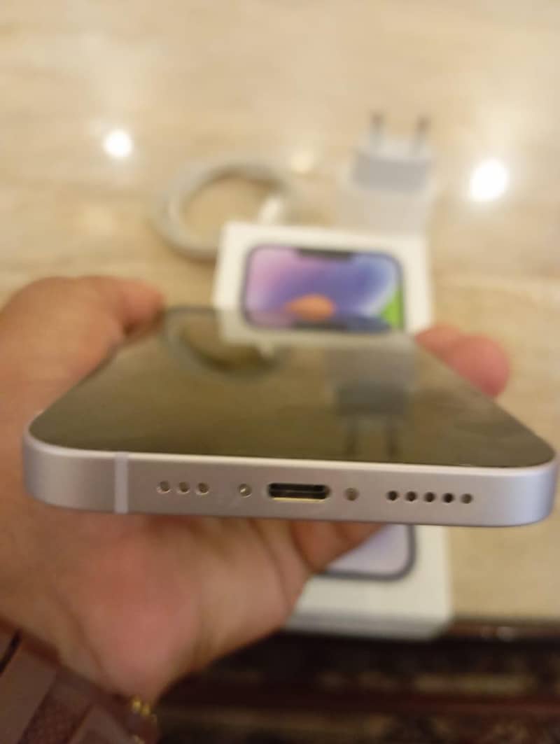 Apple iPhone 14 3