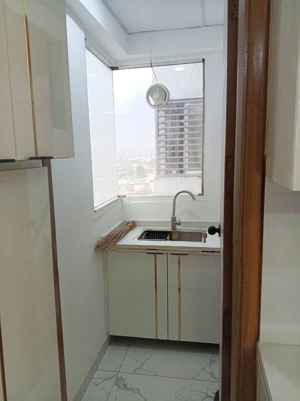 Duplex Flat Ideal Location 4 Bed Dd 6