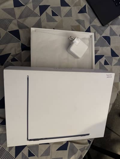 MacBook Air M4 (16/512)
