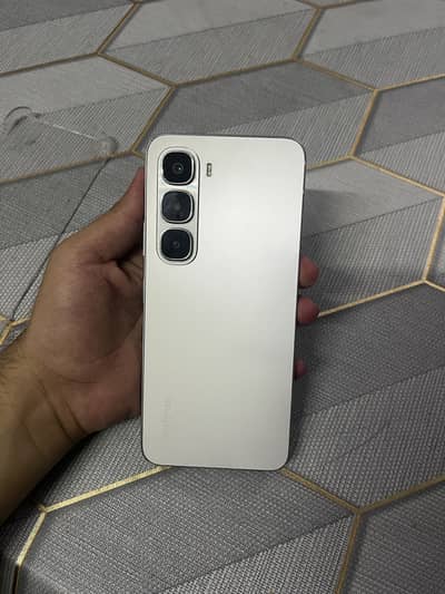Infinix Hot 60i 128gb for sale in good condition