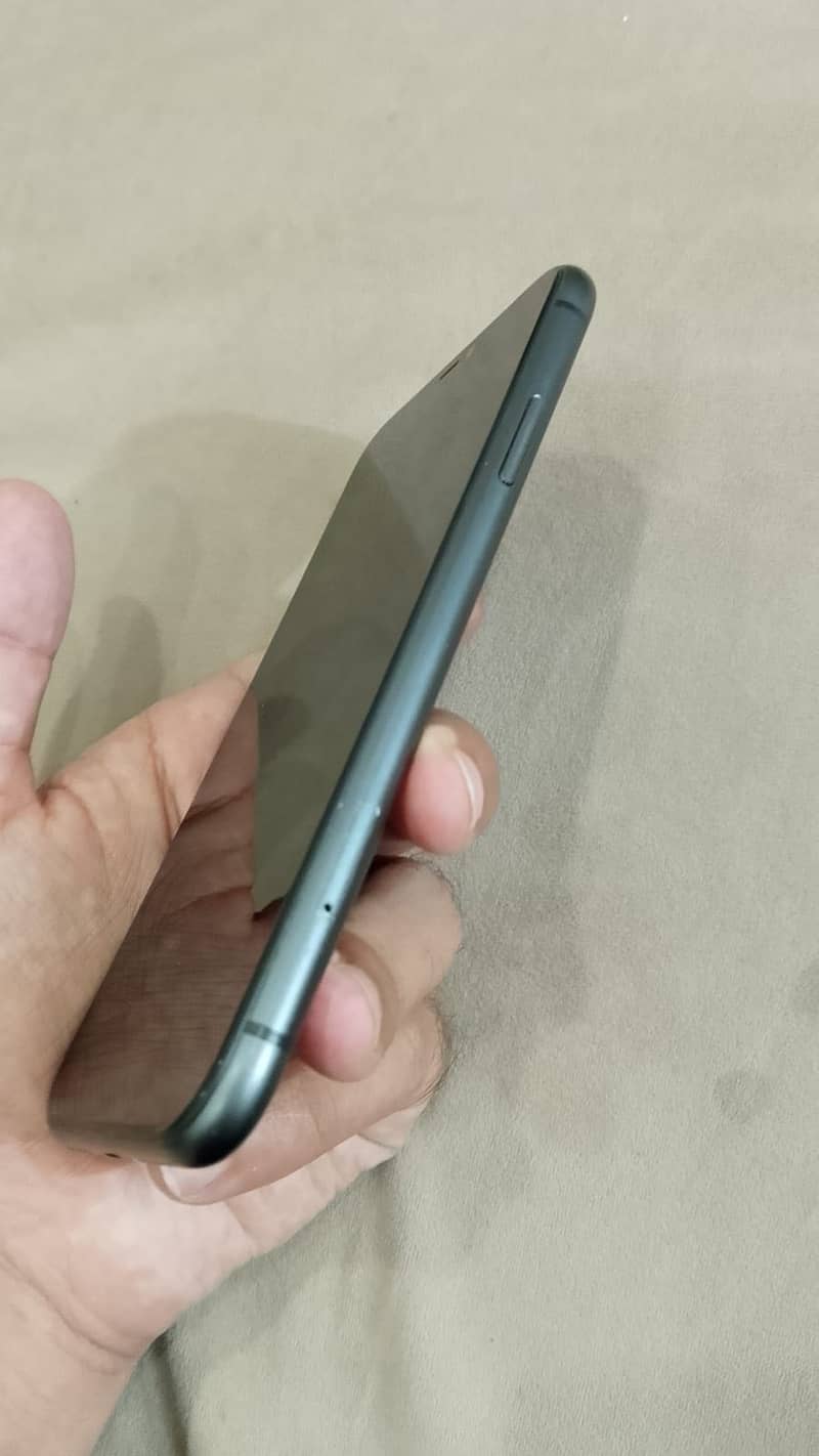 Apple iPhone 11 1