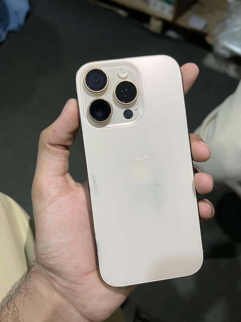 Apple Iphone 16 Pro JV 0