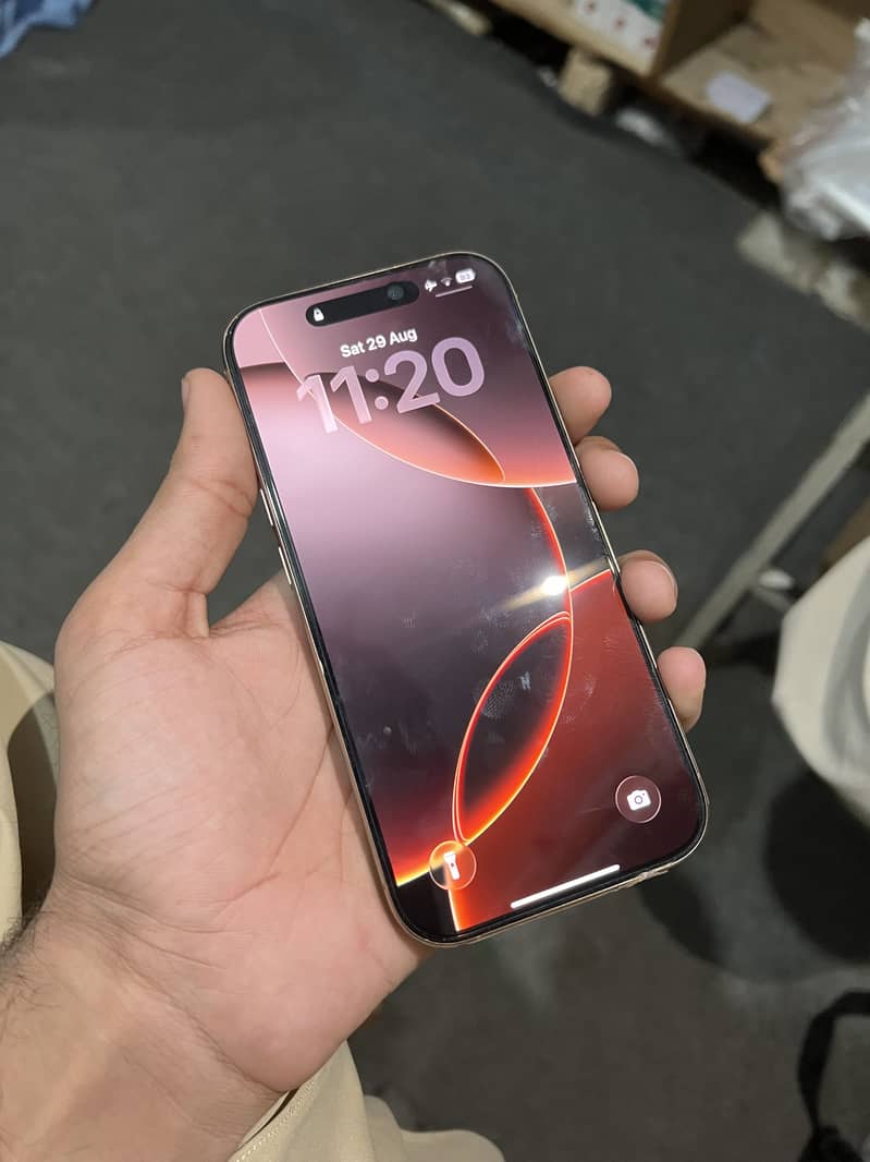 Apple Iphone 16 Pro JV 4