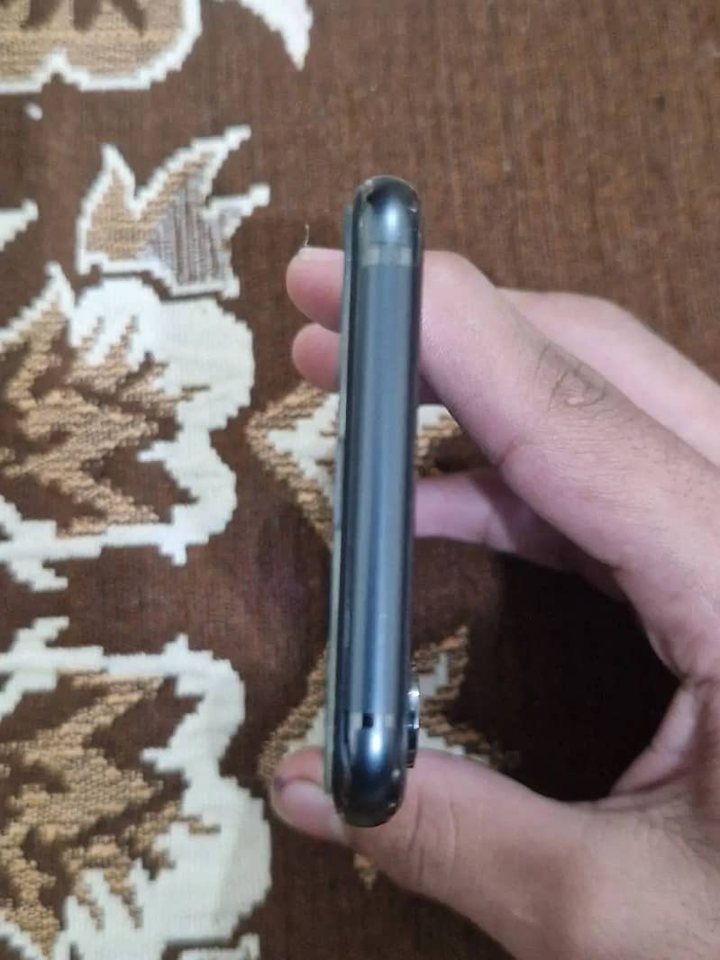 Apple iPhone X 3