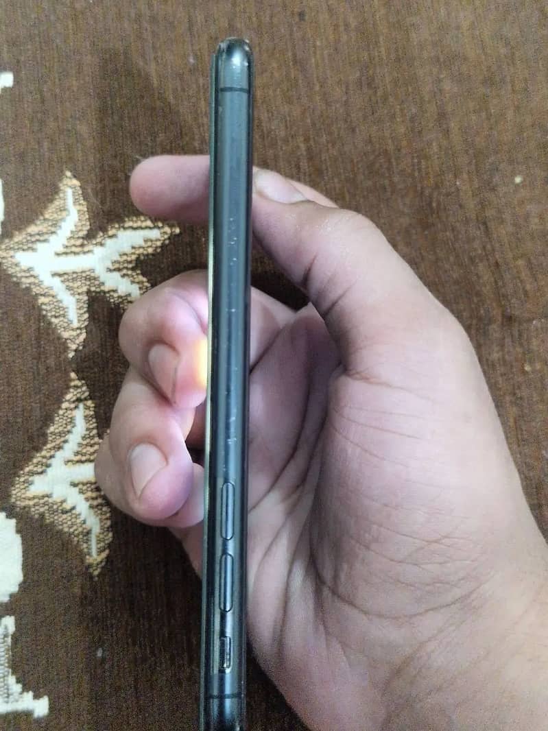 Apple iPhone X 5