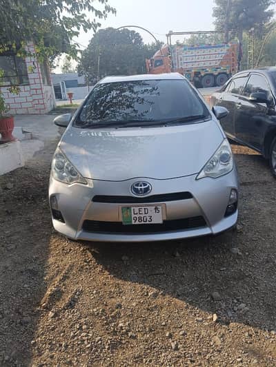 Toyota Aqua 2012