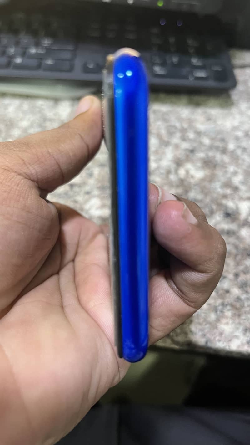 Realme 3 3