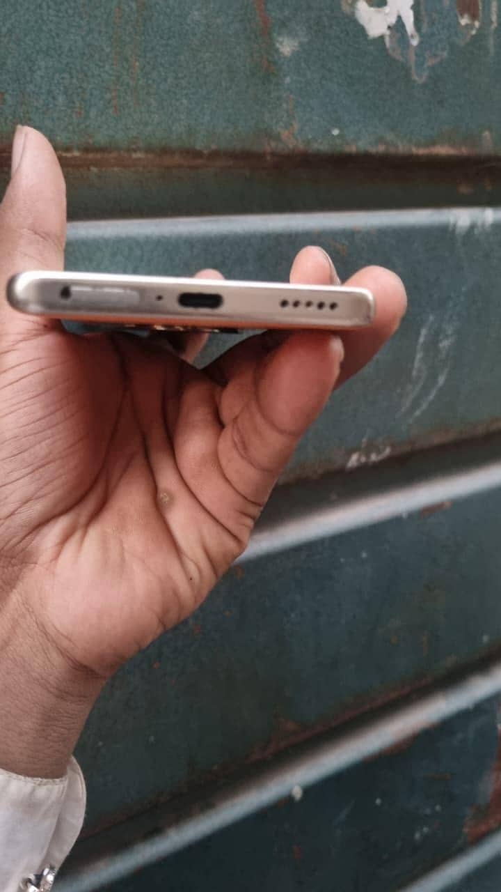 Honor X9b 4