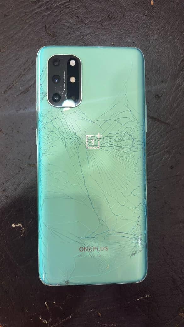 One Plus 8T 0