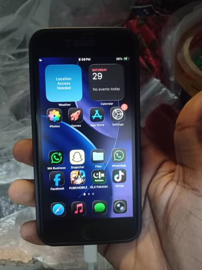 Apple iPhone SE