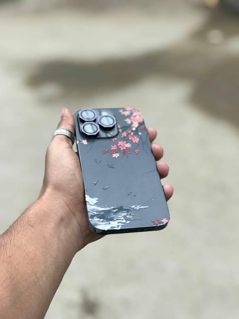 Apple iPhone 14 Pro 2