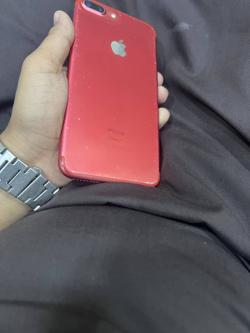 Apple iPhone 7 Plus 1