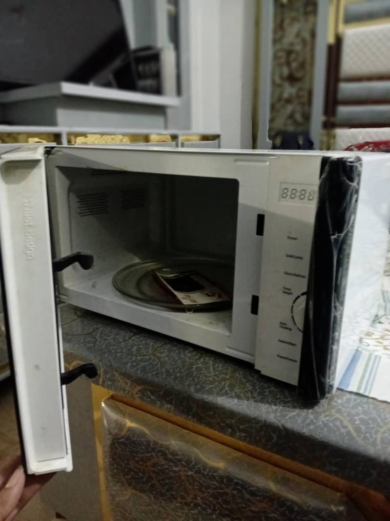 microwave 2