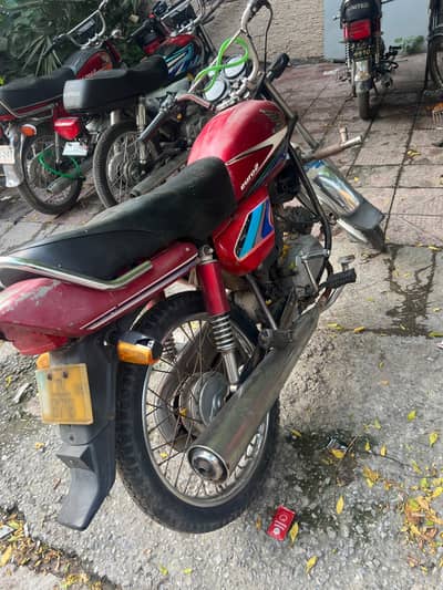 2005 Model 100cc Bike – Reasonable Price