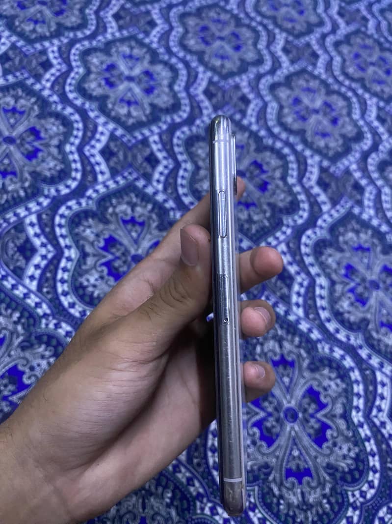Apple iPhone XS 2