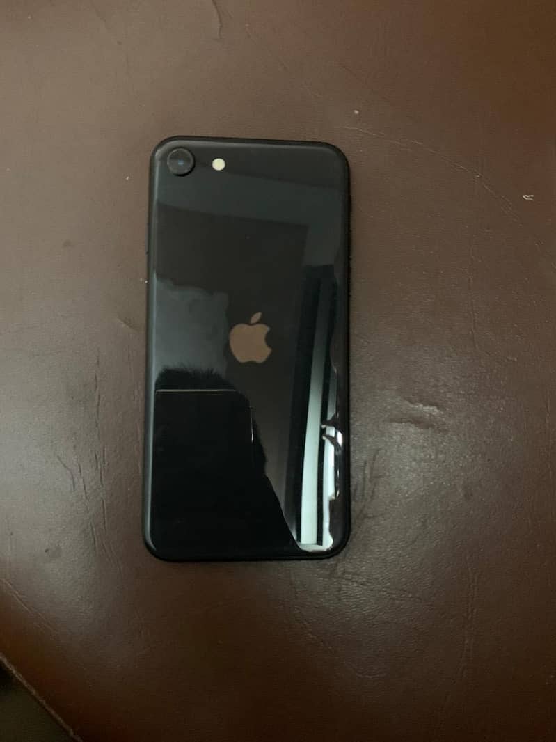Apple iPhone SE 3 1