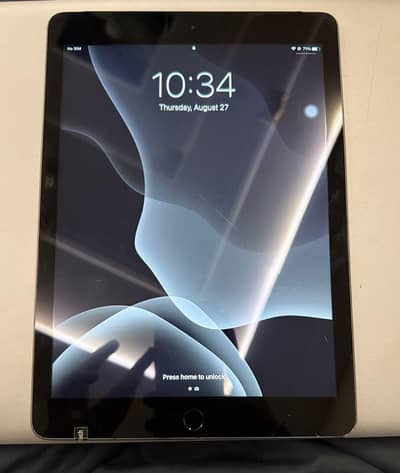 apple ipad air 2 4/64 7/10 condition working just screen glass crack