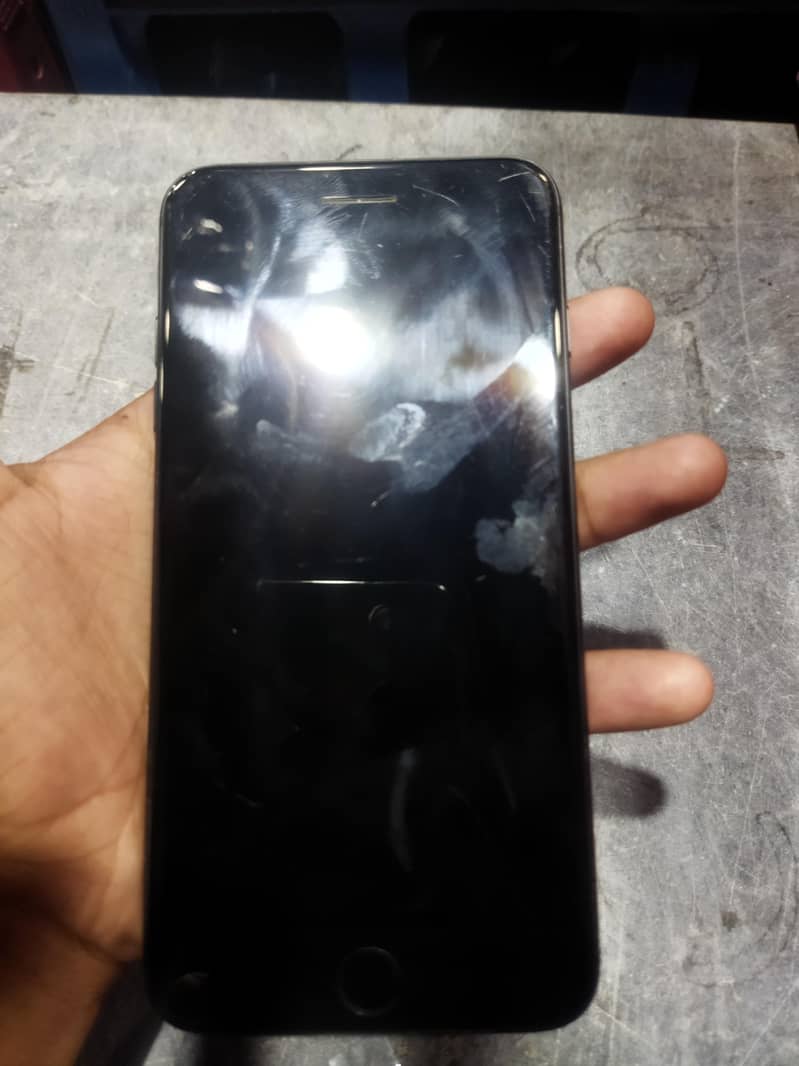 Apple iPhone 7 Plus 2