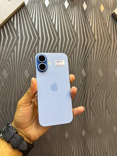 Apple iPhone 17 , 256GB, 98%, Dual esim, FU, 4 Month Sim Time
