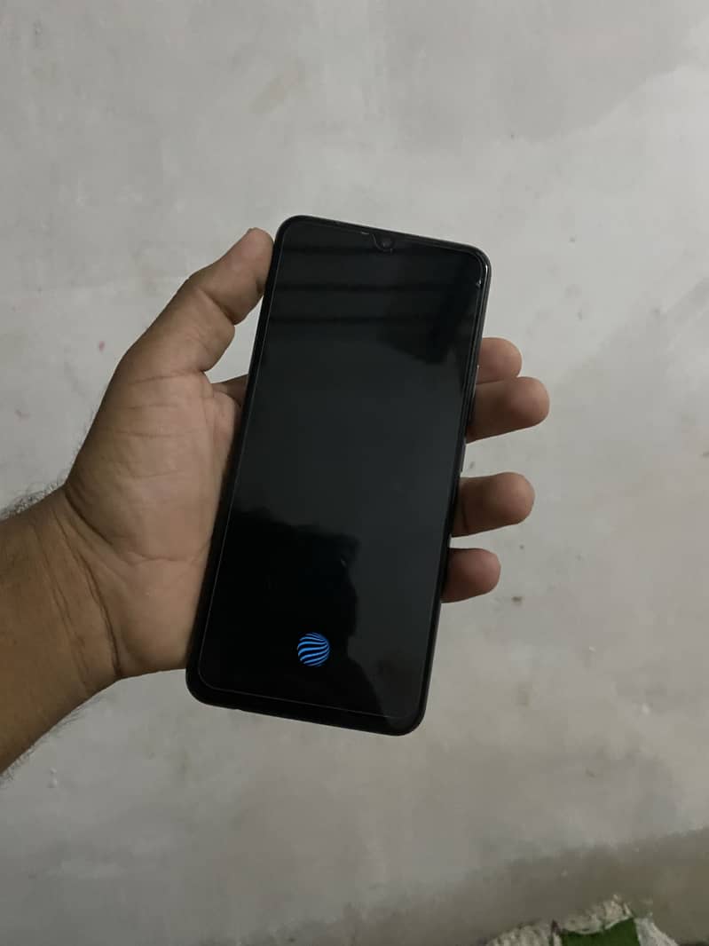 Vivo V21e 1