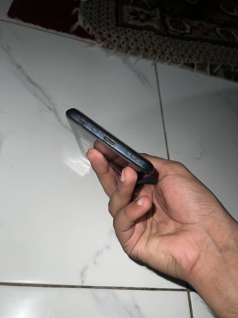 OPPO A54 4