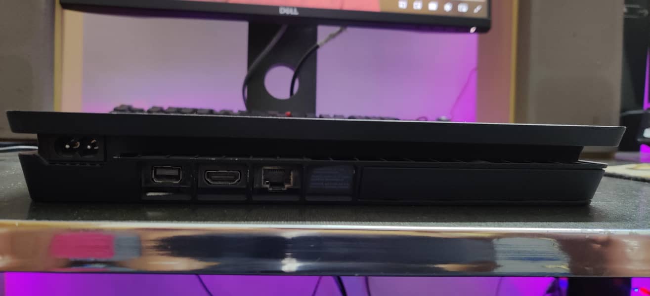 Playstation 4 Slim 5