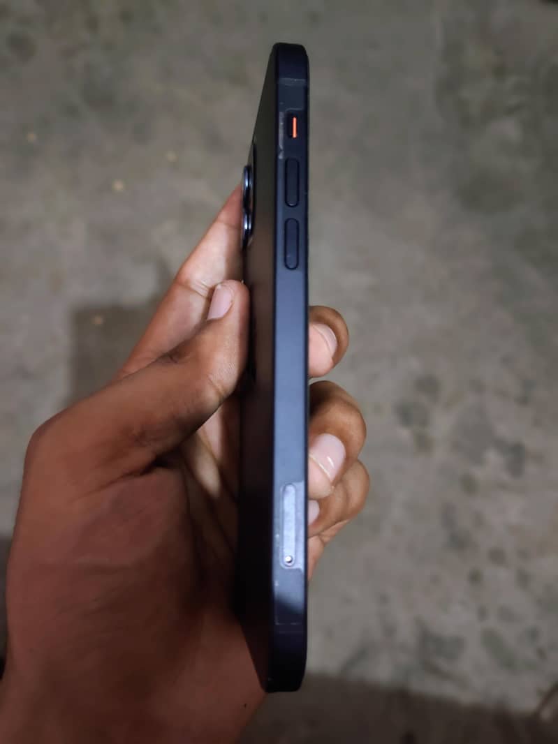 Apple iPhone 12 9