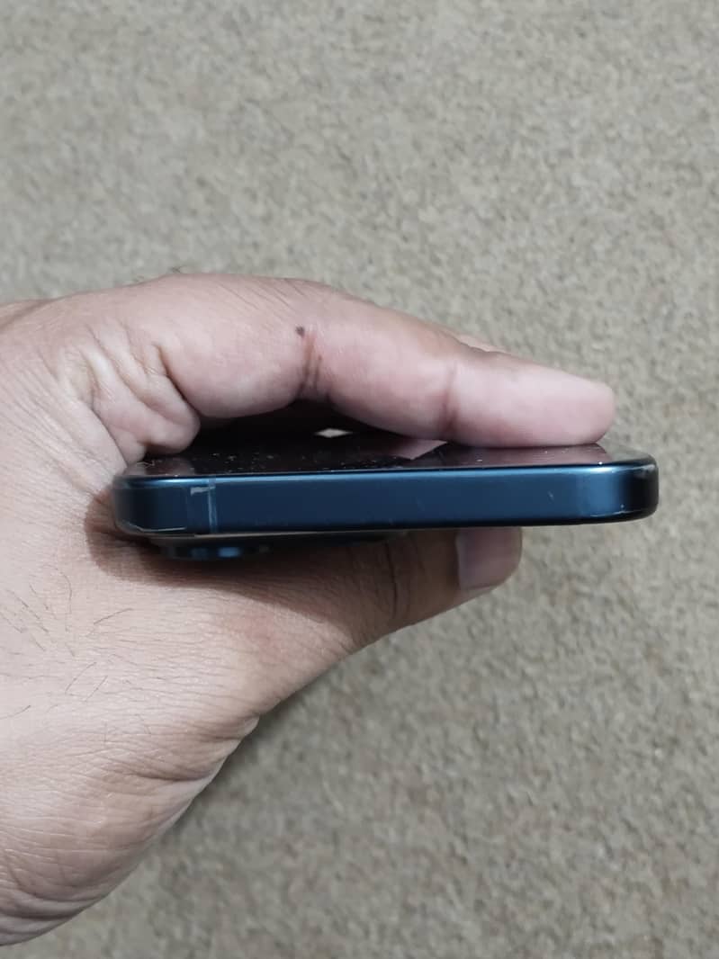 Apple iPhone 15 Pro Max 1
