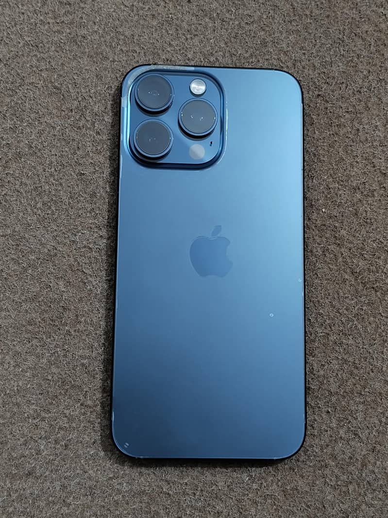 Apple iPhone 15 Pro Max 5