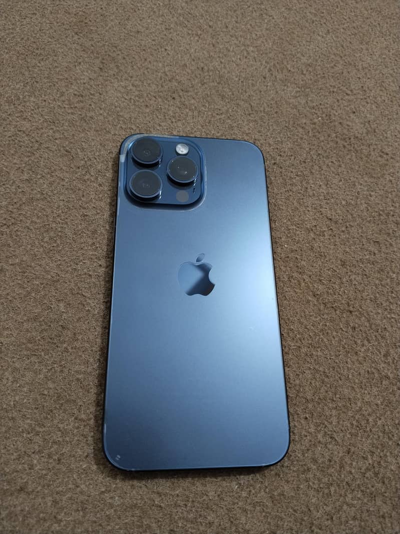 Apple iPhone 15 Pro Max 7