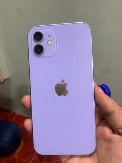 Apple iPhone 12