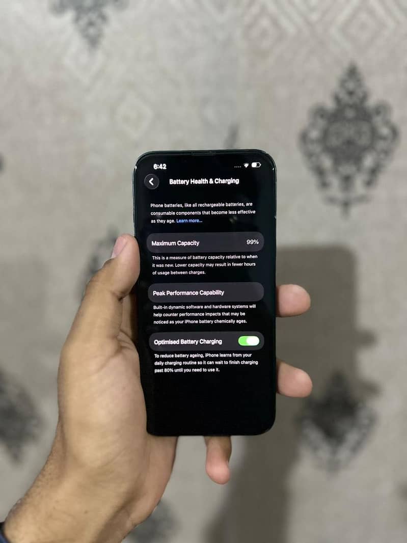 Apple iPhone 13 3