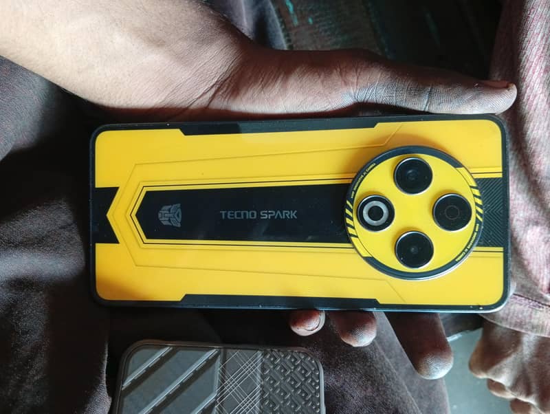 Tecno Spark 30 2
