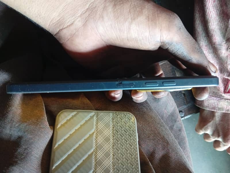 Tecno Spark 30 4