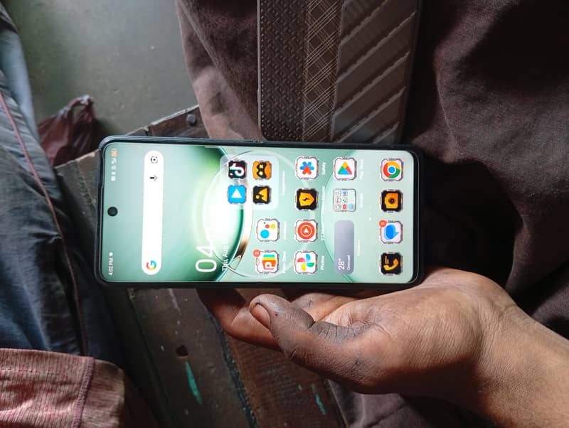 Tecno Spark 30 7