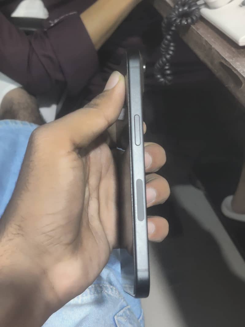 Apple iPhone 15 5