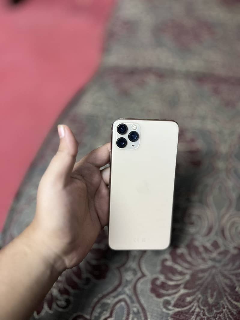 Apple iPhone 11 Pro Max 5