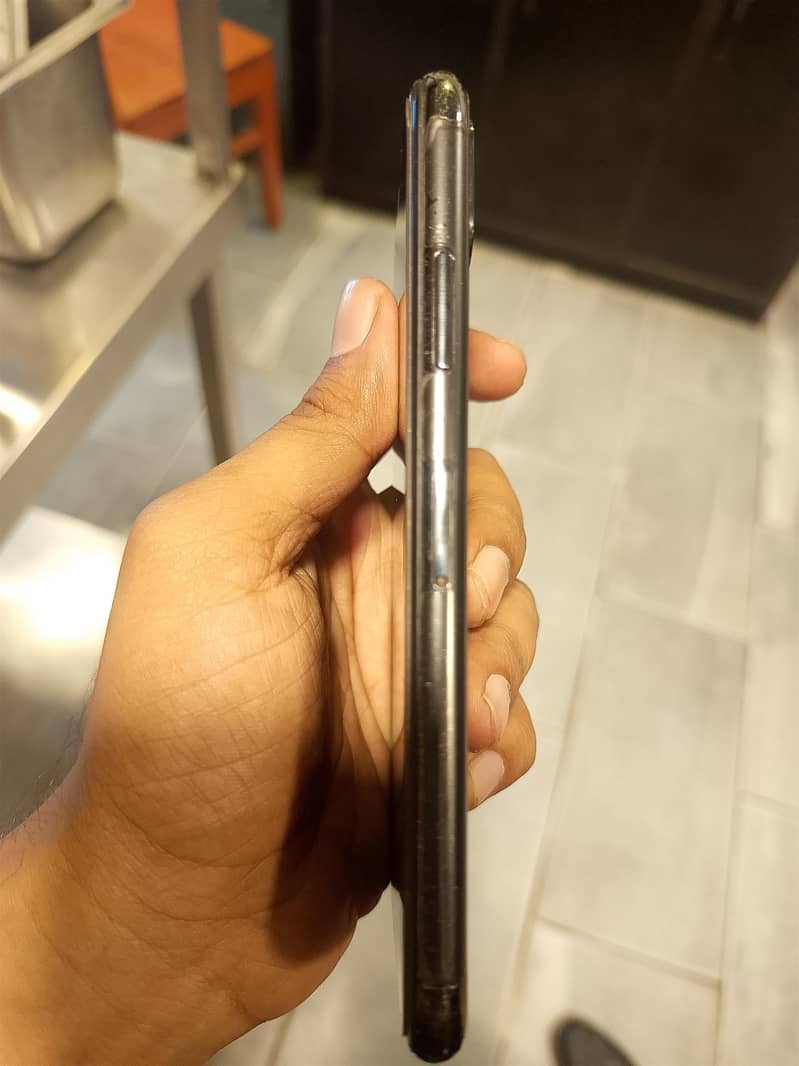 Apple iPhone X 1