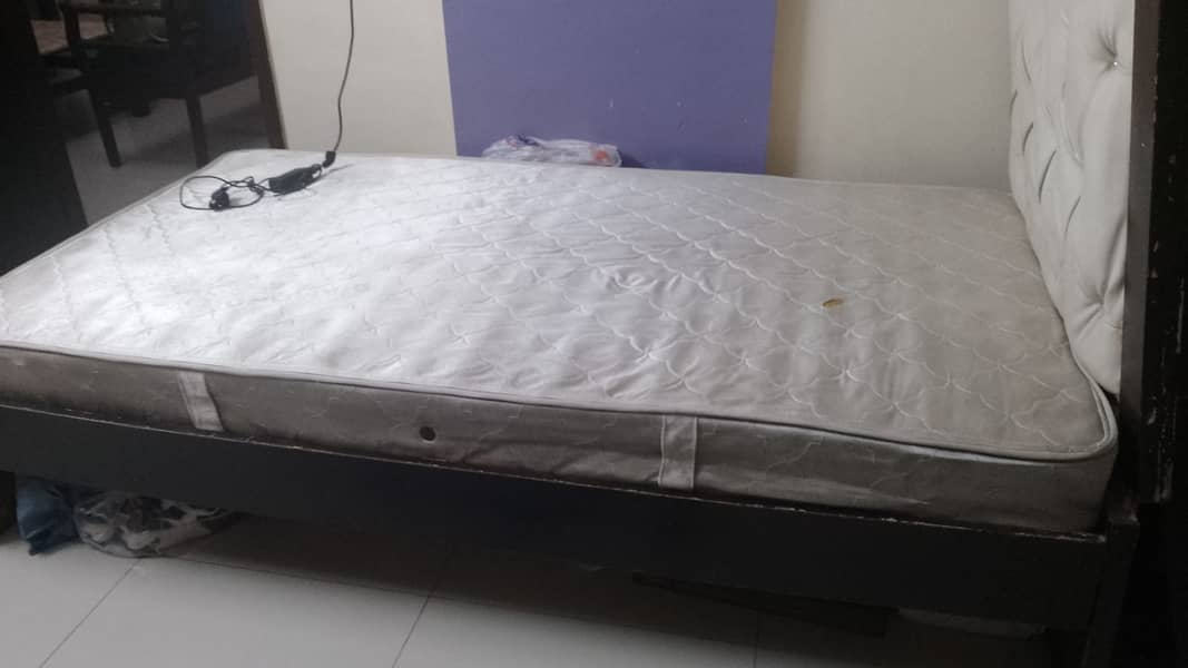 Single Bed 0