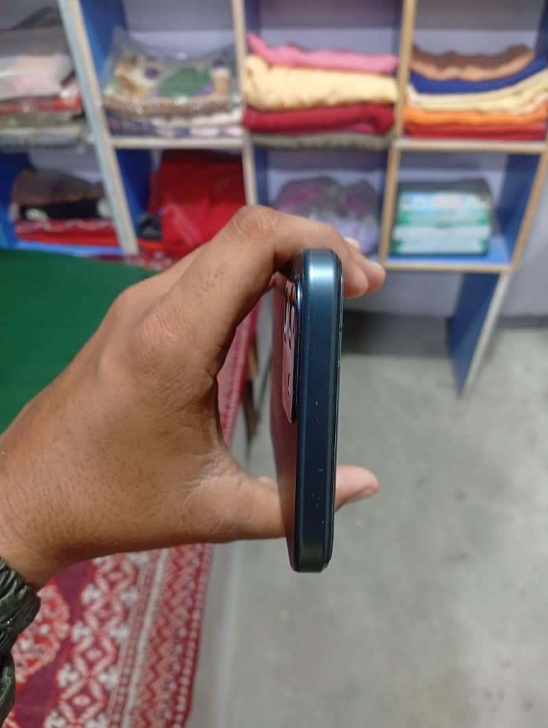 OPPO A6 4