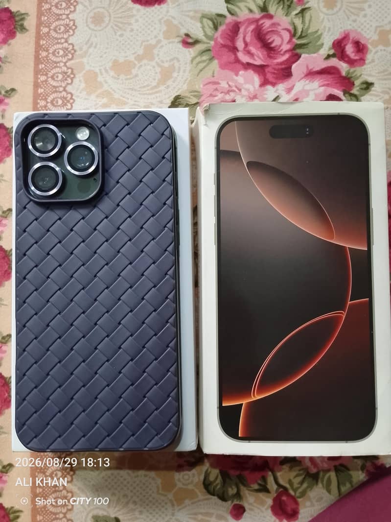 Apple iPhone 16 Pro Max 0